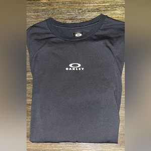Mens Oakley t shirt